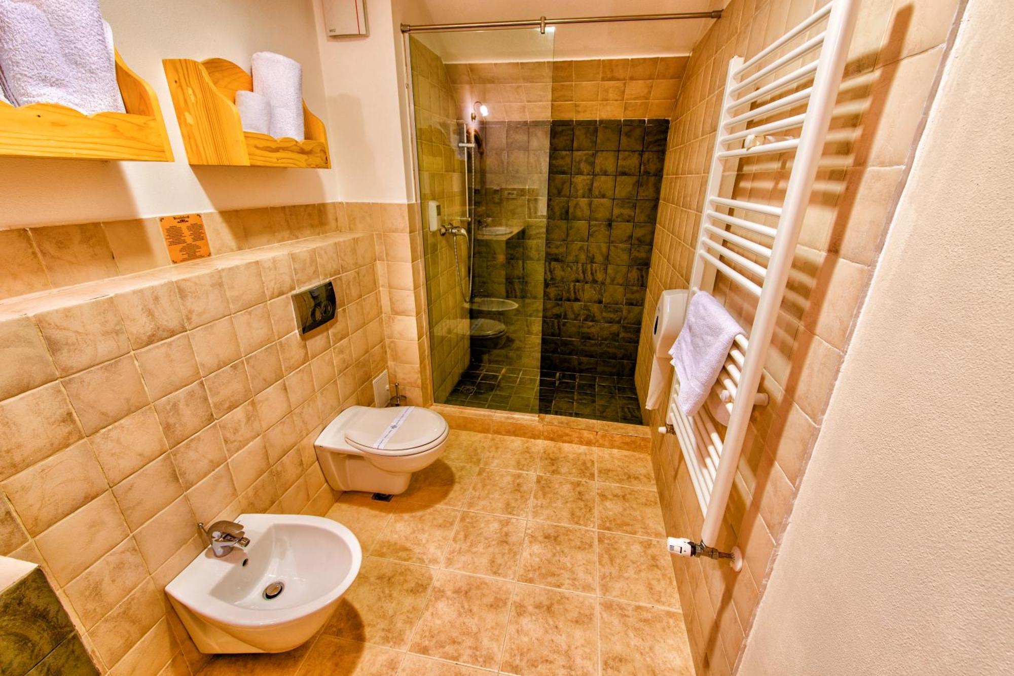 Brandeberg Pension & Restaurant Bran  Room photo