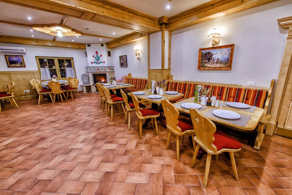 Brandeberg Pension & Restaurant Bran  Exterior photo